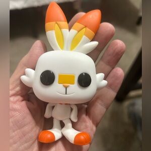 FUNKO POP! GAMES: Pokemon SCORBUNNY Vinyl Figure Loose, no box